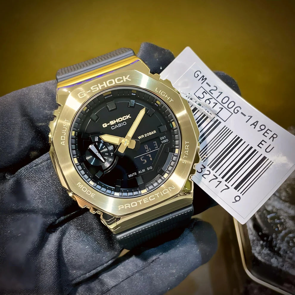 GM-2100 FULL METAL GOLD BEZEL BLACK DAIL WATCH